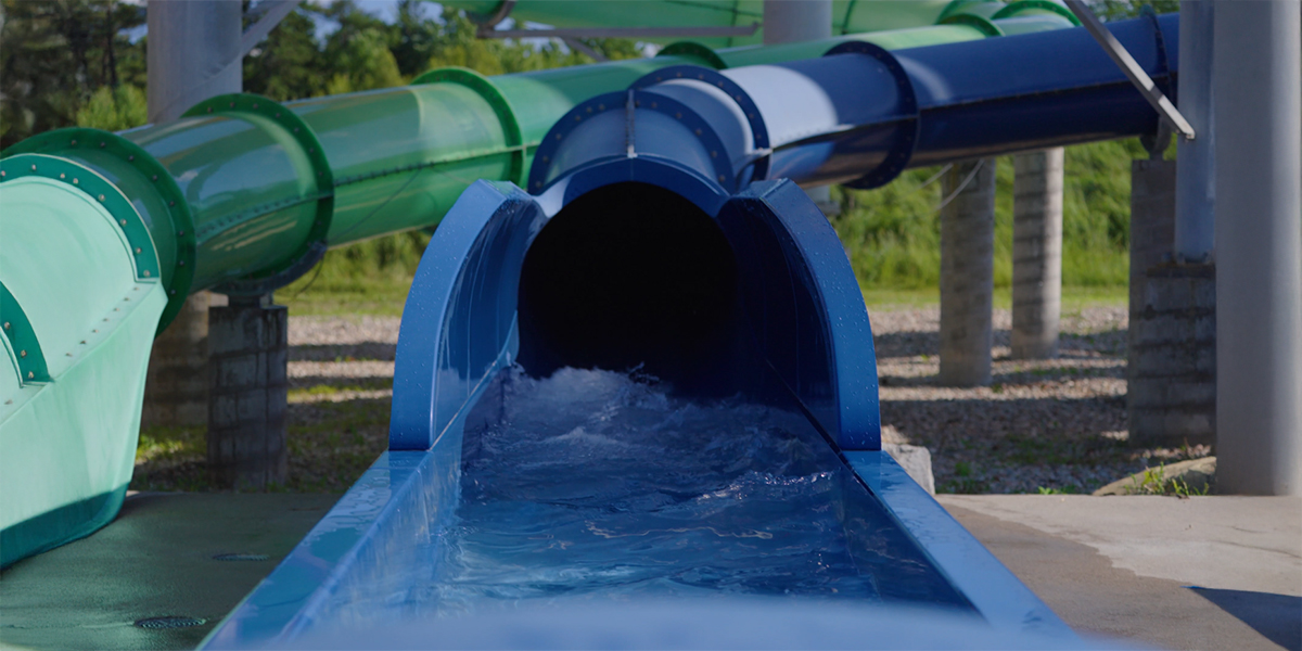 Splash pool with water slides